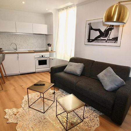 Lovely Apartment Heart Of Golden Square Fiber Wifi 니스 외부 사진