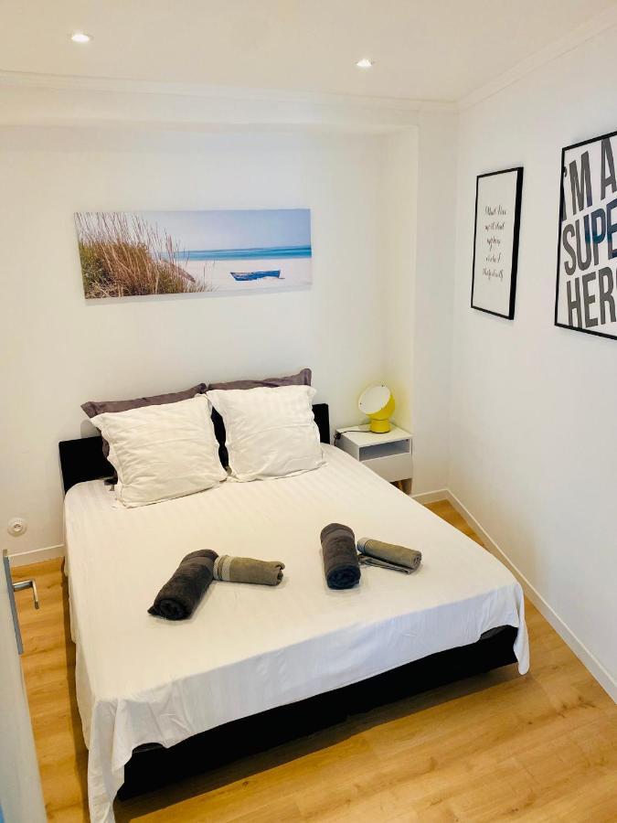 Lovely Apartment Heart Of Golden Square Fiber Wifi 니스 외부 사진